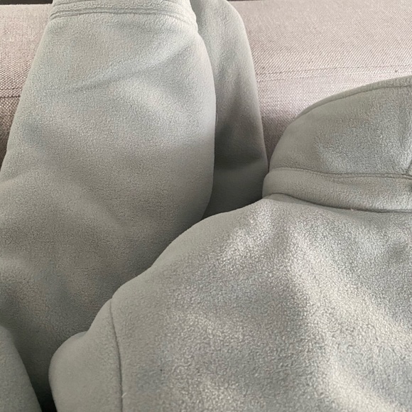 Polar Shirt Jacket in Dusky Green - Picture 5 of 5